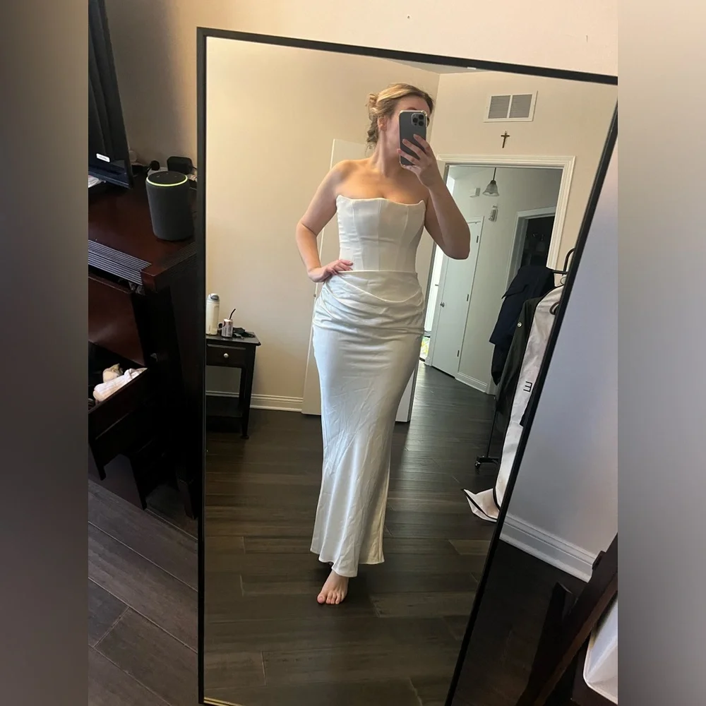 House of CB White Maxi Dress - Picture 6 of 8